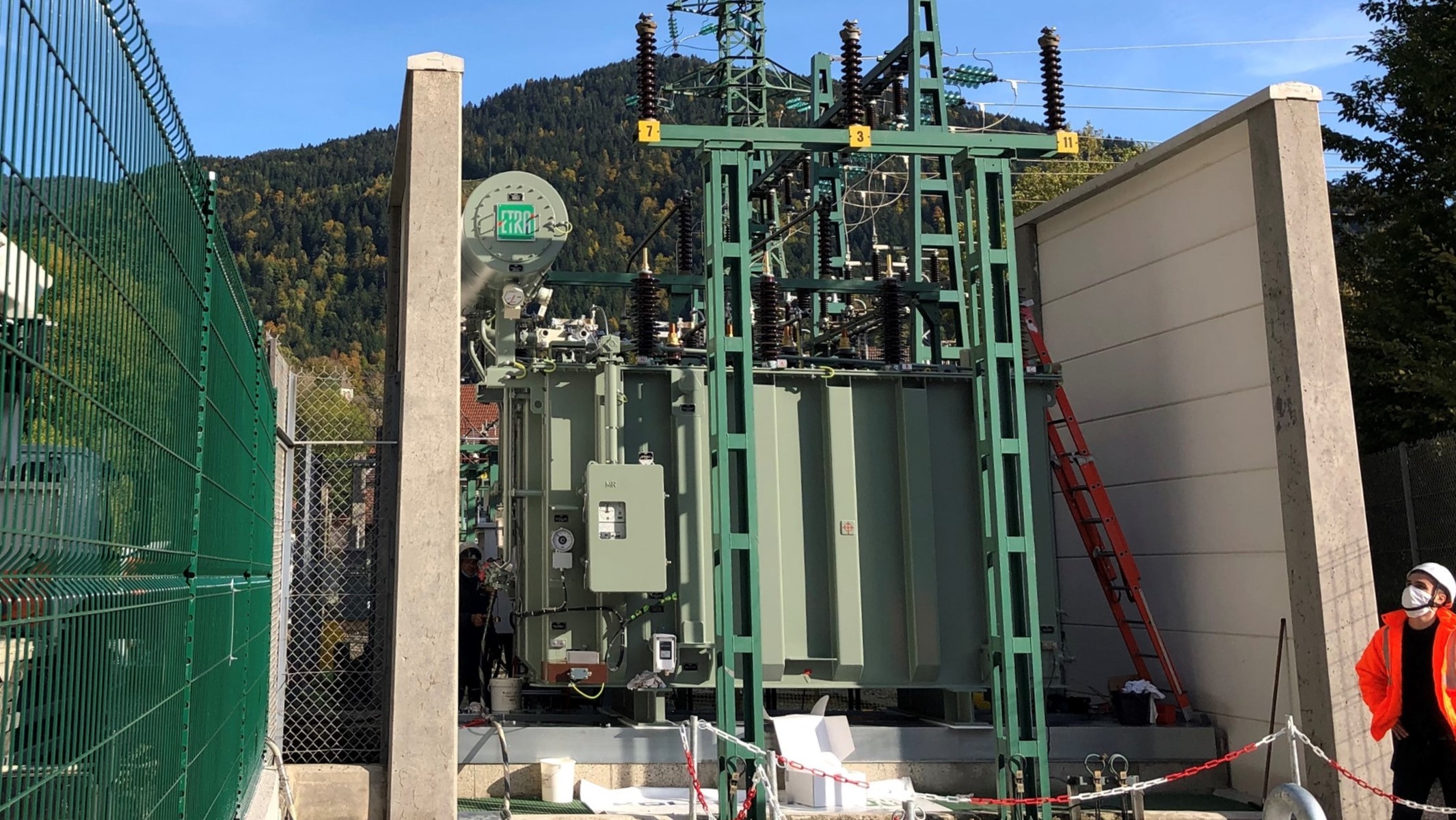 Installation d’un transformateur de puissance à huile 63 kV 36 MVA ODAF