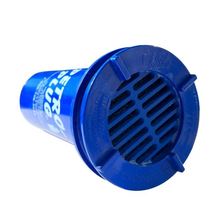 P-PLUG filter for draining hydrocarbons from contaminated water in retention tanks, in accordance with standard EN 858-1.