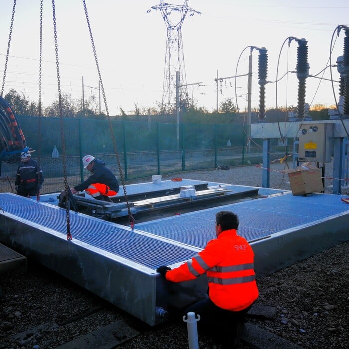 Bac de rétention anti-feu ERT®-MODULO SANERGRID®, en acier galvanisé à chaud, pour transformateurs électriques jusqu’à 60T