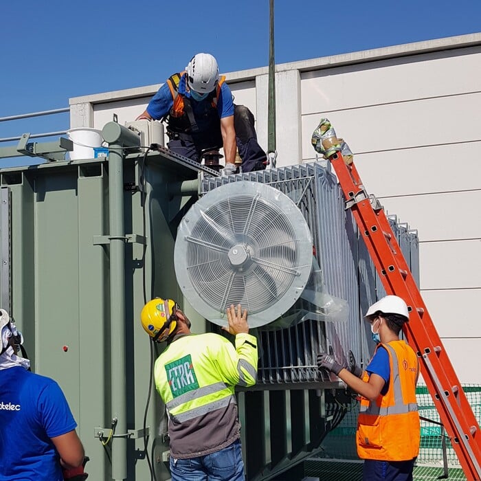 Instalación del sistema de refrigeración del transformador de potencia Kolektor ETRA