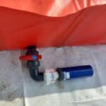 Kit PETRO-PIT per cartucce filtranti per idrocarburi P-PIT-410 e prefiltro PFC-44 su vasca flessibile per la fuoriuscita di liquidi