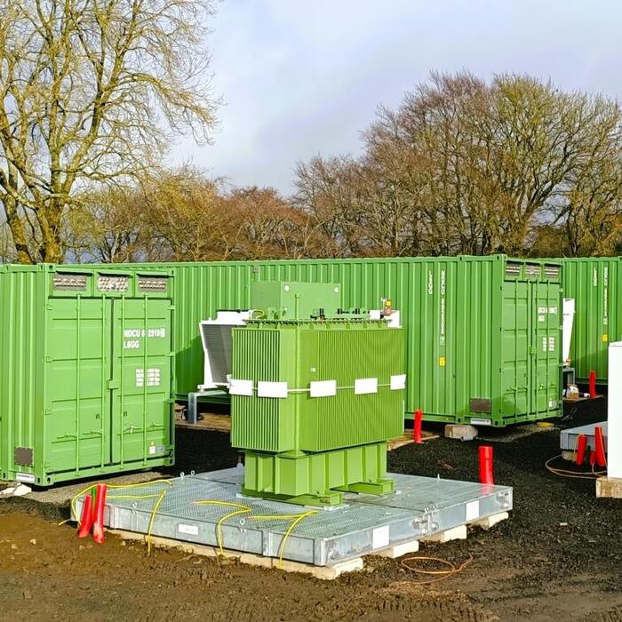 BESS con TRT modulo bund equipado con sistema de extinción EXTICOV LHD SANERGRID para transformadores de aceite