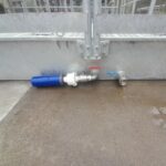 Syst&egrave;me de filtration KIT PETRO PIT&reg; 401 en 3 parties avec cartouche, pr&eacute;-filtre PFC44 et vanne, install&eacute; sur bac de r&eacute;tention