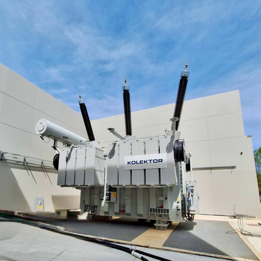 Transfomateur Kolektor Etra pour data center installé par les équipes KESF du groupe sanergrid
